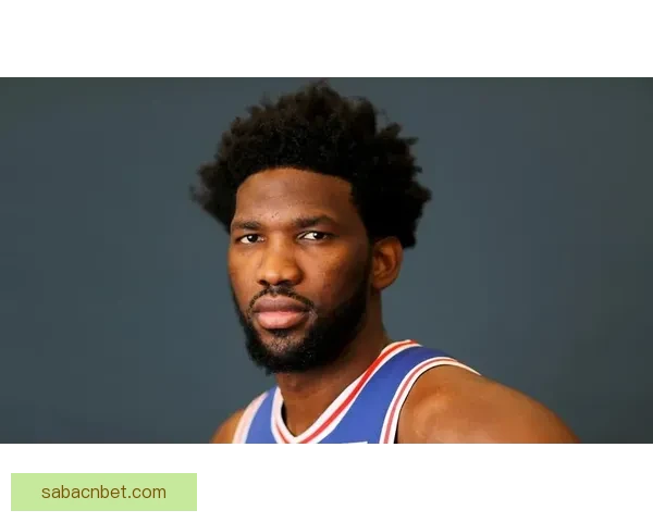 比朔夫训练中屡次错失射门机会今日终于在比赛中成功实现